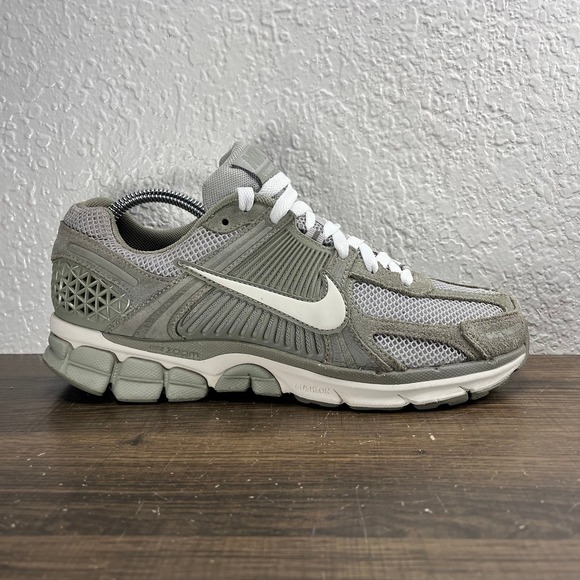 Nike Other - Nike Air Zoom Vomero 5 Dark Stucco Men's Green Shoes - Men's Size 8